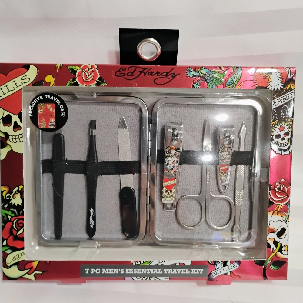 Ed Hardy Men's Essential Travel Kit